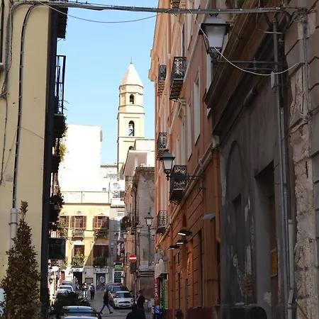 Pyramid Apartment Cagliari